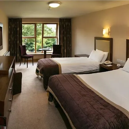 Woods & Hotel