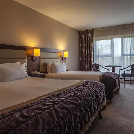 Hotel Woods & 4*