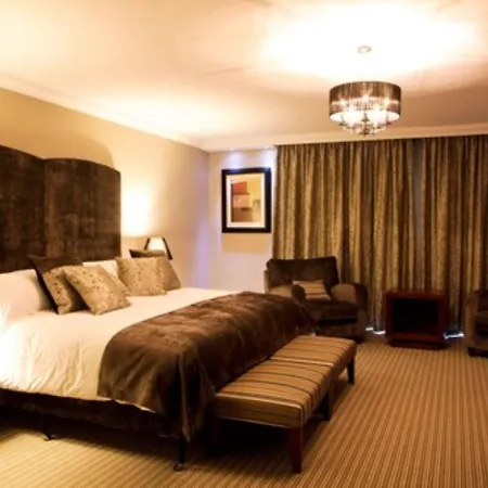 Woods & Hotel 4*
