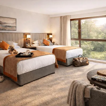 Woods & Hotel