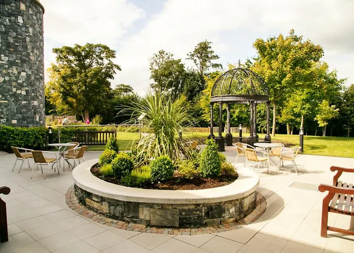 Hotel Woods & 4*